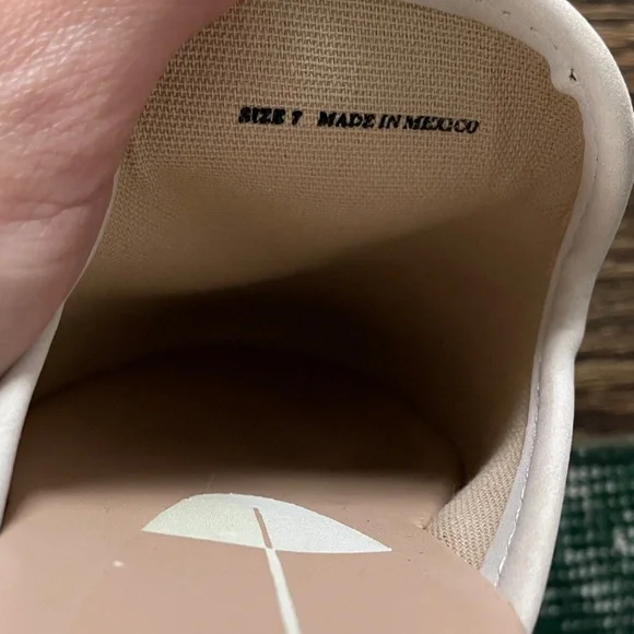 Dolce Vita Cream Slip-On Clogs - Picture 5 of 7